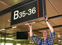 Neues Gate-Schild in der Pier